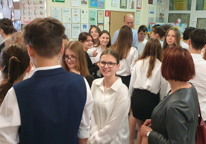 Ósmoklasiści oczkują na rozpoczęcie egzaminu ósmoklasisty
